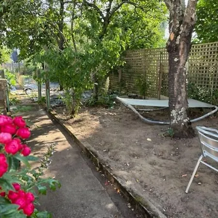 Дом отдыха Petite Maison Et Son Jardinet *
