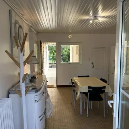 Vakantiehuis Petite Maison Et Son Jardinet Angers
