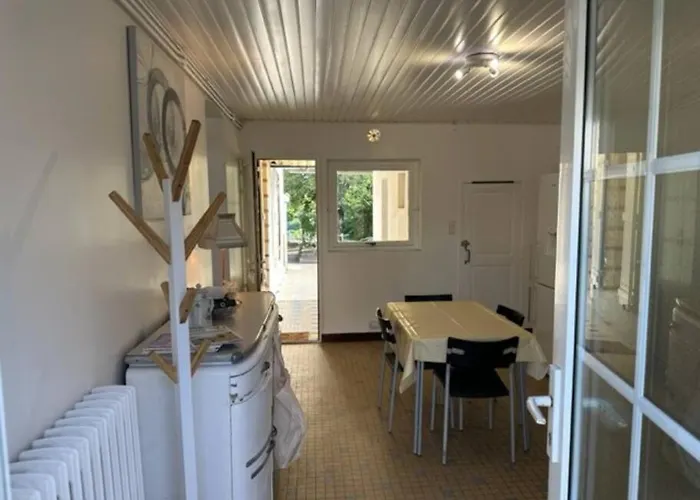 Casa de Férias Petite Maison Et Son Jardinet Angers