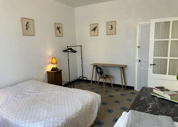 Petite Maison Et Son Jardinet Casa de Férias *